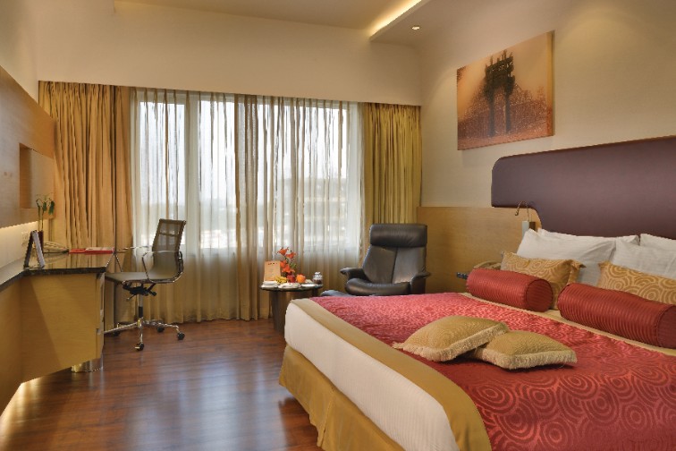 Executive Hotel Rooms in Vadodara at Vivanta Vadodara