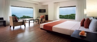 Deluxe Hotel Room at Vivanta Colombo, Airport Garden