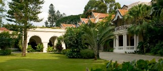 Exterior View of Best Hotel in Bangalore, Taj West End, Bengaluru