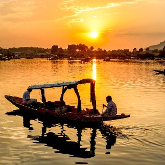 Shikara Ride on Dal Lake Srinagar Shikara Ride on Dal Lake Srinagar