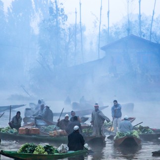Shopping On A Shikara, Srinagar Shopping On A Shikara, Srinagar