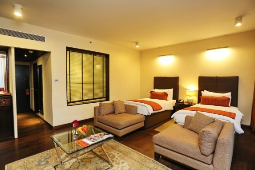 Superior Charm Room Lake View with Twin Bed at Vivanta Dal View, Srinagar
