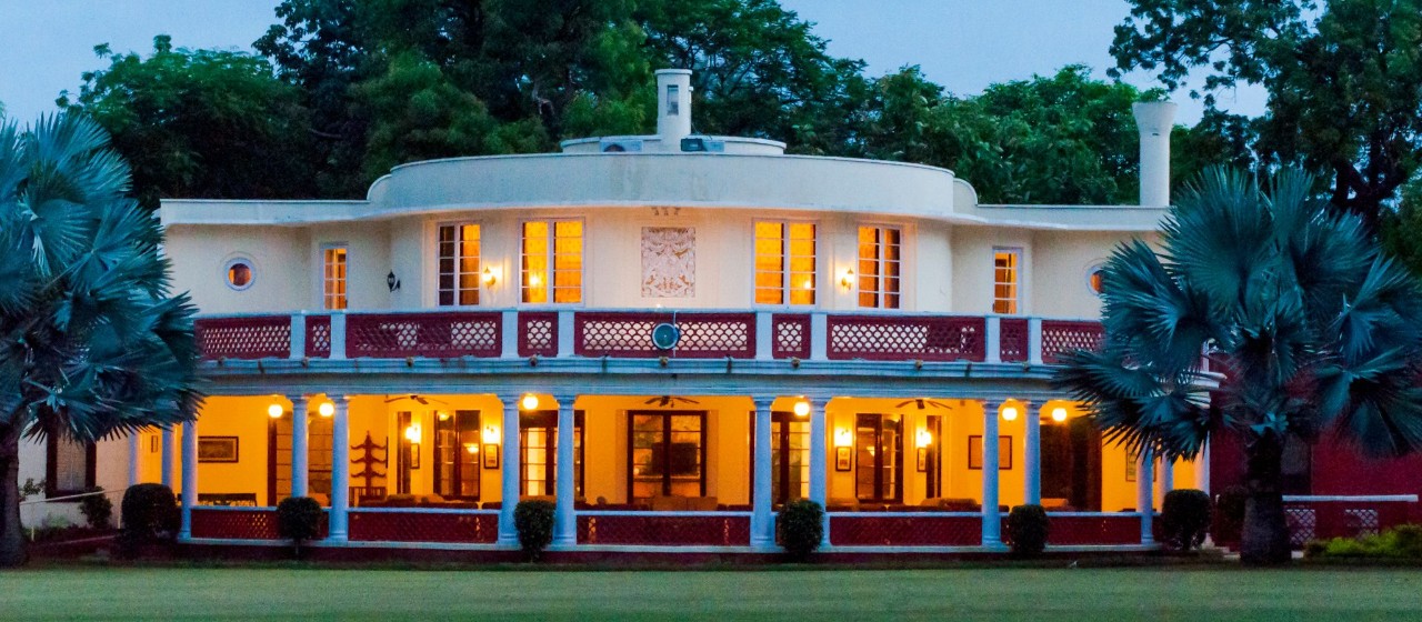 Best Heritage Resort in Ranthambore - Vivanta Sawai Madhopur Lodge