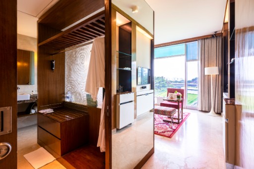 Deluxe Room With Garden View at Vivanta Bengaluru, Whitefield