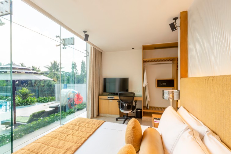 Luxury Bedroom at Loft Suite at Vivanta Bengaluru, Whitefield
