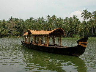 Backwater Boating Activity in Kerala - Ambika Vilas Backwater Boating Activity in Kerala near Ambika Vilas
